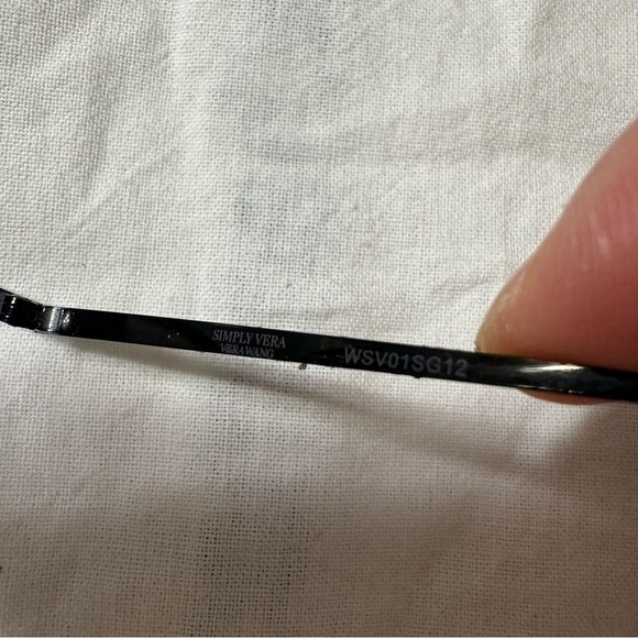 Simply Vera by Vera Wang Black Cat Eye Sunglasses - Picture 7 of 10